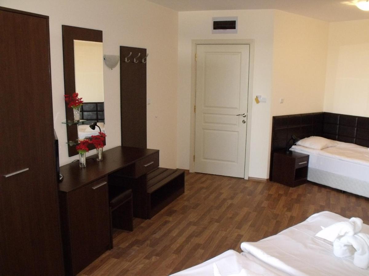 Hotel Golden Ina Sunny Beach Room photo